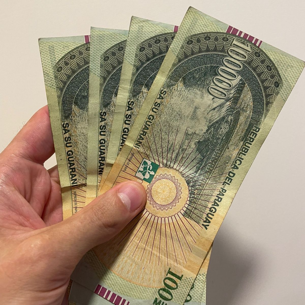 Comment gérer son argent lorsque l&rsquo;on s&rsquo;expatrie au Paraguay&nbsp;?